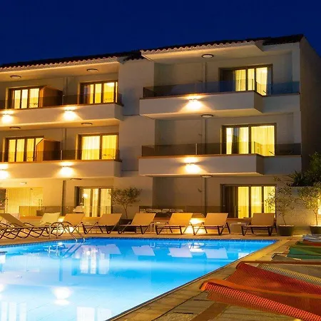 Bourtzi مدينة سكياثوس