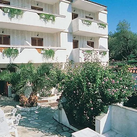 Hotel Bourtzi 4*