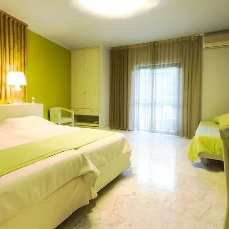 فندق Bourtzi 4*