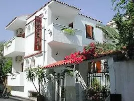 Bourtzi Hotel
