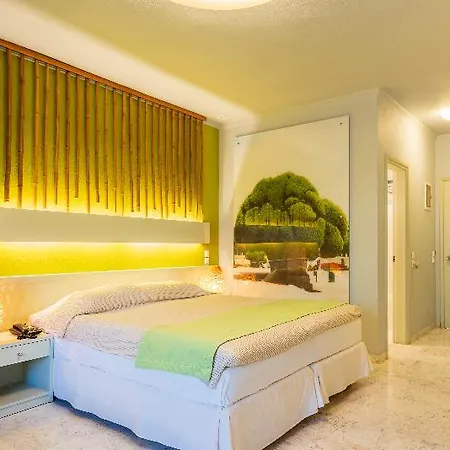 Bourtzi مدينة سكياثوس