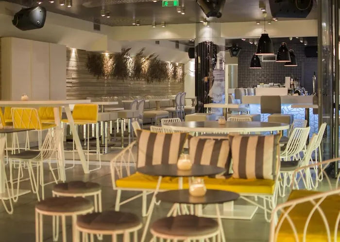 Bourtzi Skiathos stad